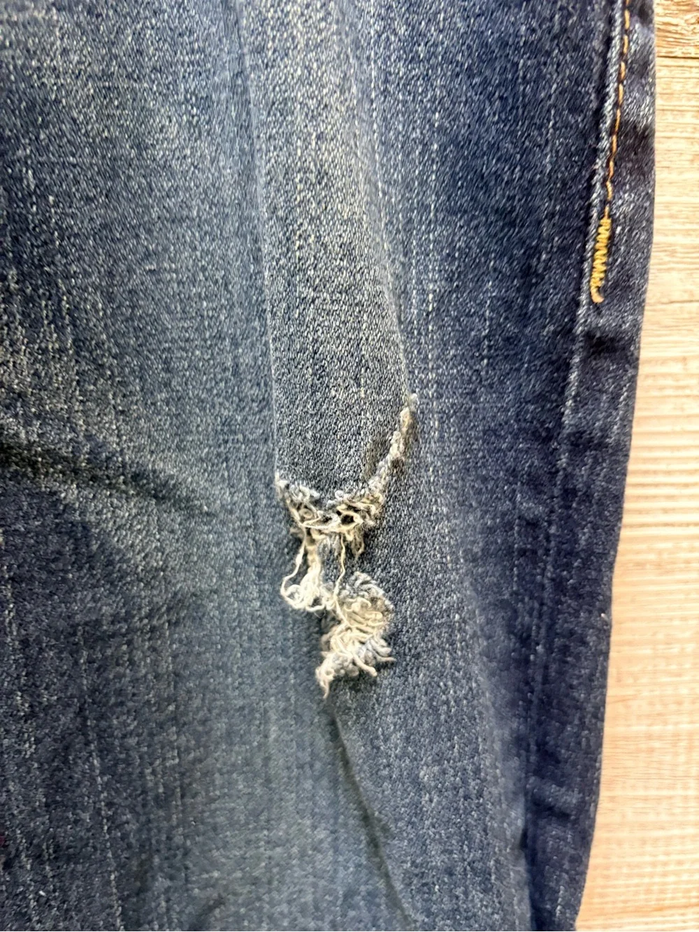 True Religion | "Becky" Y2K Low-Rise Slim Distressed Bootcut Denim Jeans - 32x33 - Picture 8 of 13